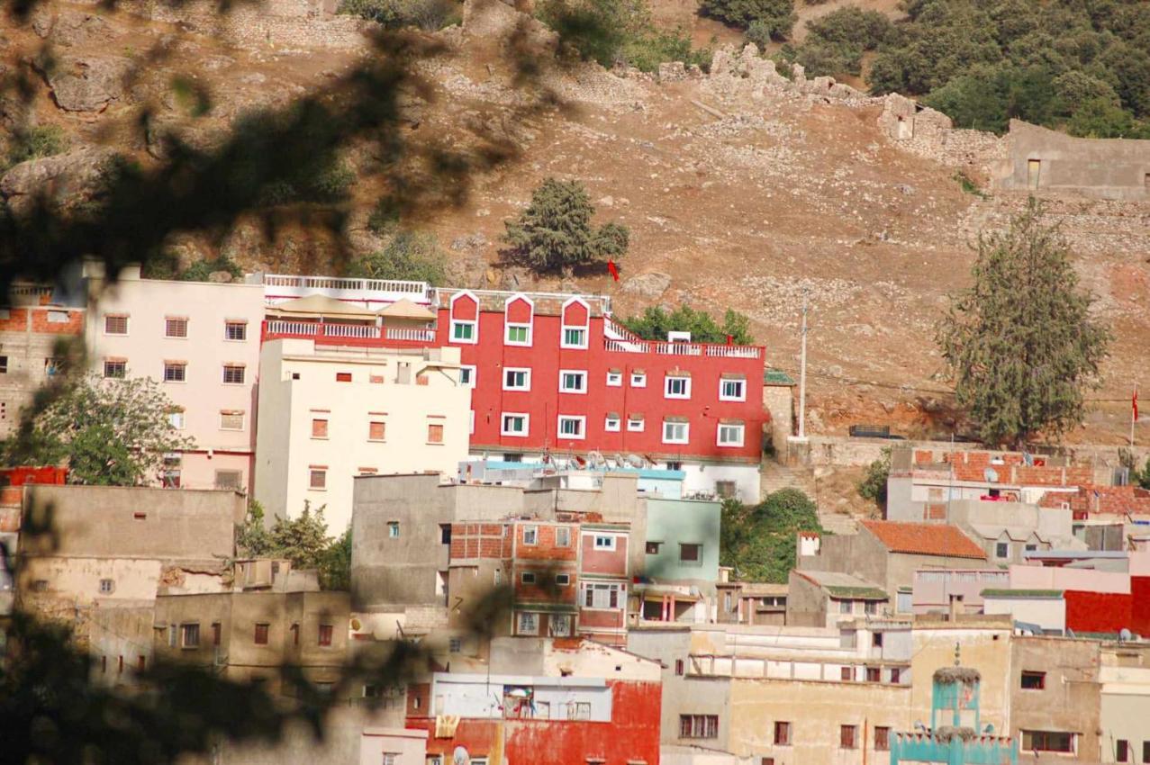 Hotel Ain Leuh Buitenkant foto