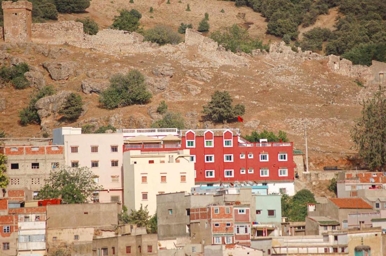 Hotel Ain Leuh Buitenkant foto
