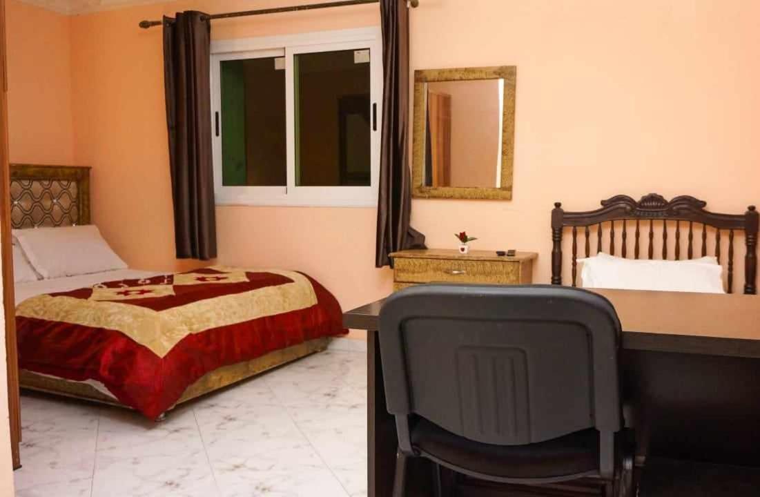 Hotel Ain Leuh Buitenkant foto