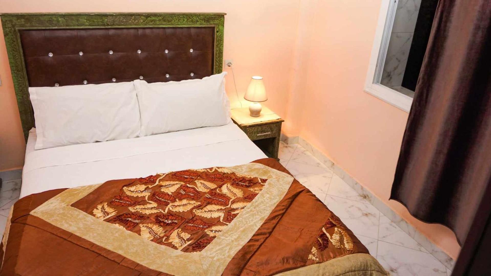 Hotel Ain Leuh Buitenkant foto