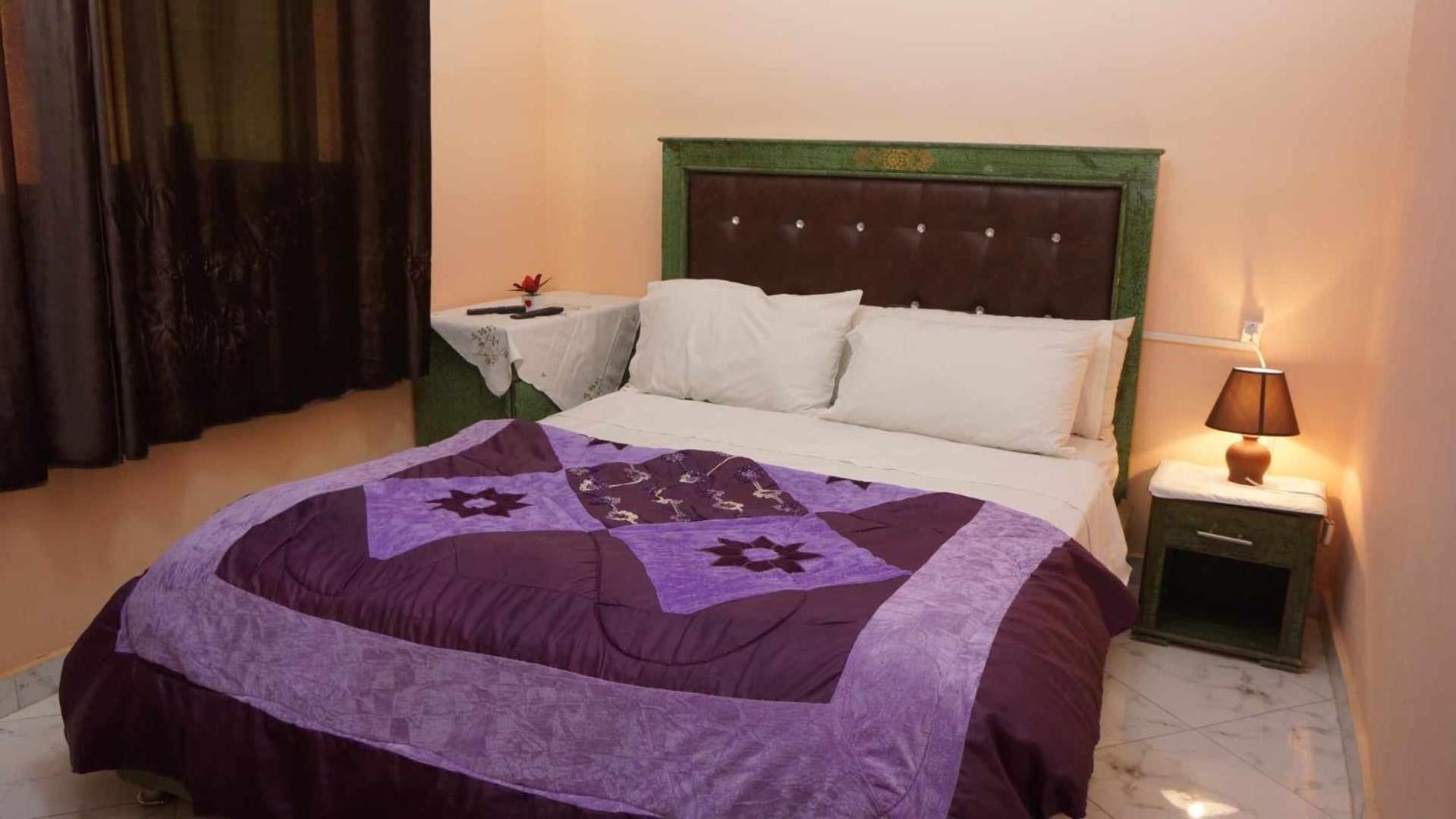 Hotel Ain Leuh Buitenkant foto